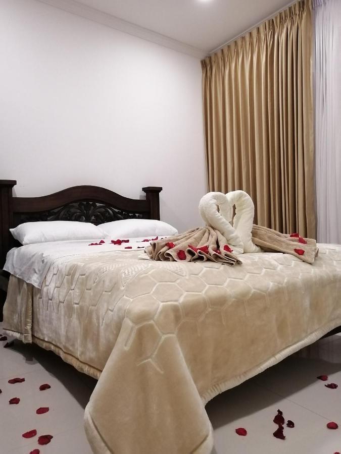 טונחה Hotel El Monarca מראה חיצוני תמונה