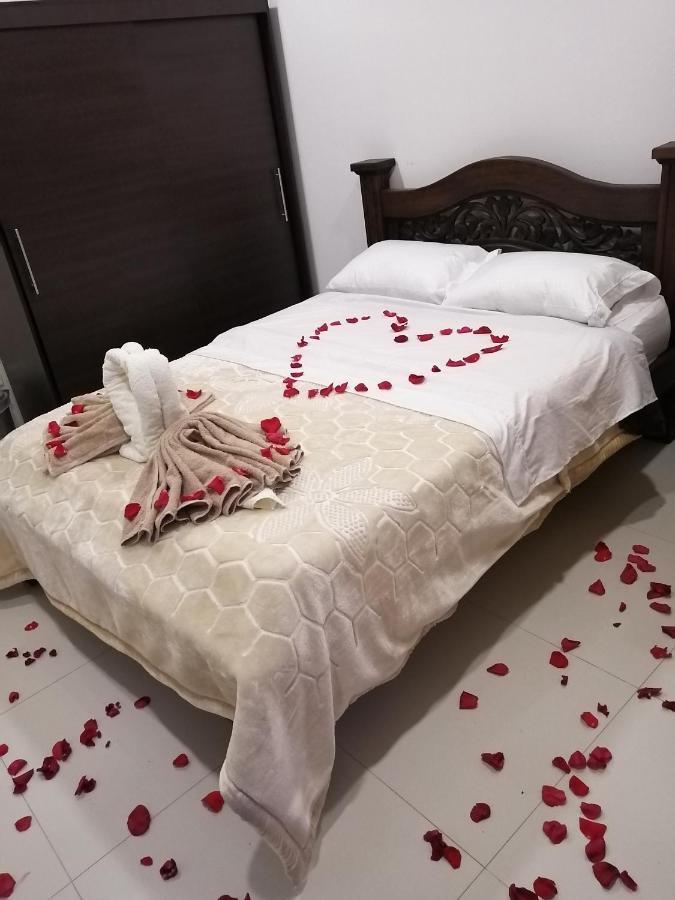 טונחה Hotel El Monarca מראה חיצוני תמונה