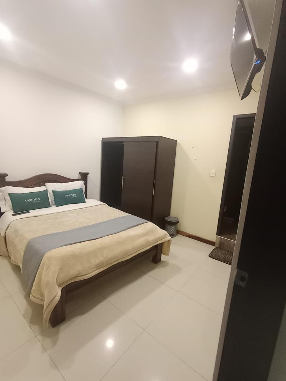 טונחה Hotel El Monarca מראה חיצוני תמונה