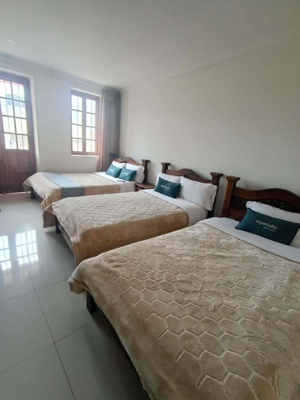 טונחה Hotel El Monarca מראה חיצוני תמונה