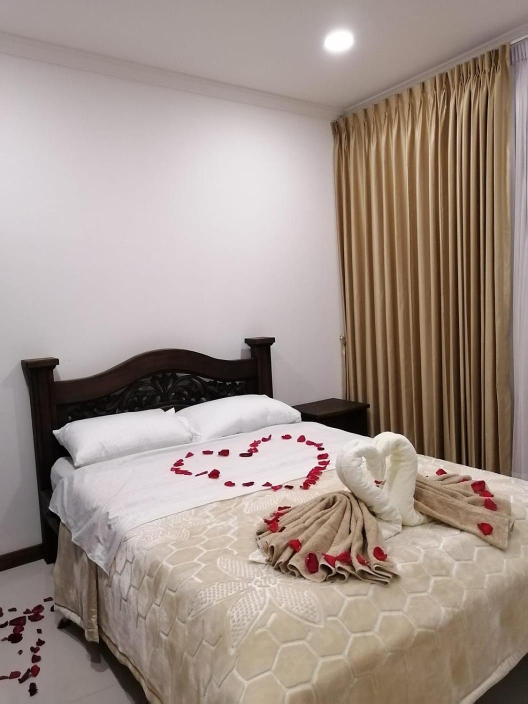 טונחה Hotel El Monarca מראה חיצוני תמונה