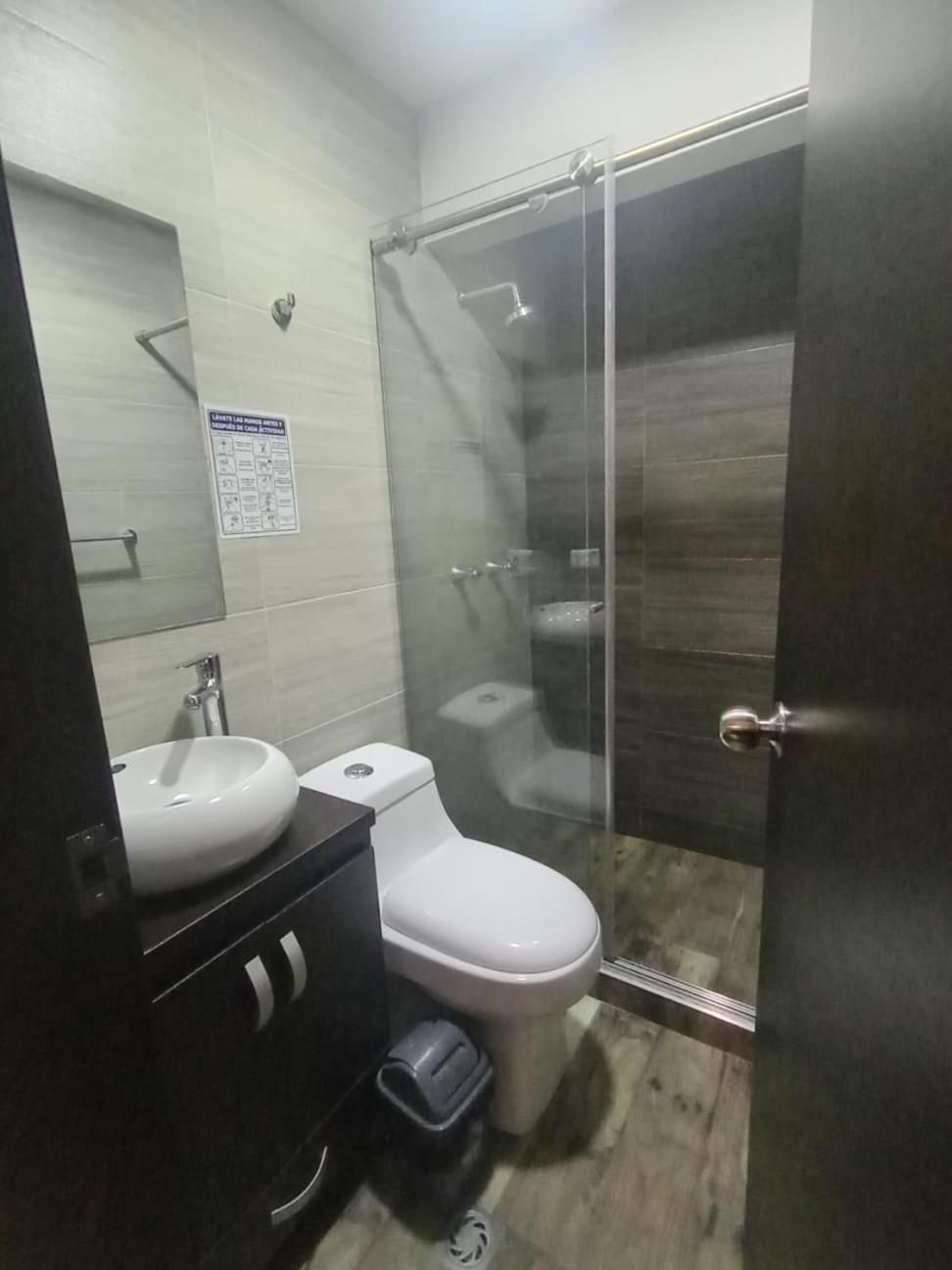 טונחה Hotel El Monarca מראה חיצוני תמונה