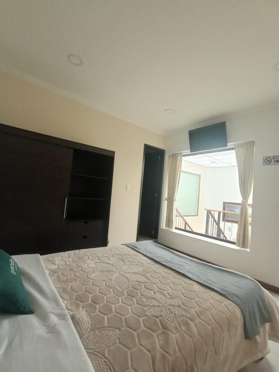 טונחה Hotel El Monarca מראה חיצוני תמונה